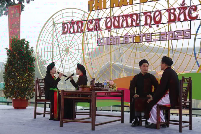bac-ninh-110431_983.jpg Phần thi hát đối đáp Quan họ.