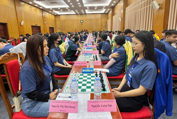 mai-hung-233554_960.jpg Các kỳ thủ nữ thi đấu nội dung cờ tiêu chuẩn tại giải.