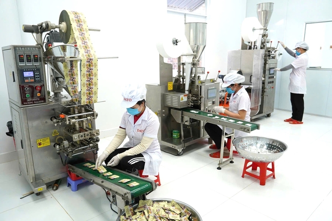h1-121524_204.jpg Ưng dụng công nghệ cao gắn với chế biến sâu đang được tỉnh Kon Tum đẩy mạnh thu hút đầu tư. Ảnh: Tuấn Anh.