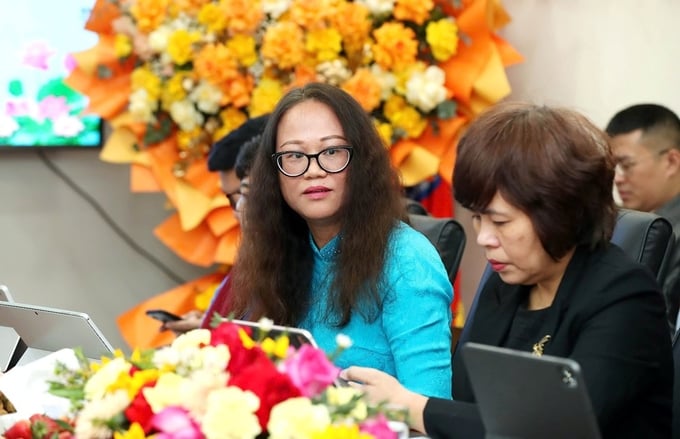 a9-173341_379.jpg Phó Cục trưởng Cục Báo chí Mai Hương Giang phát biểu.