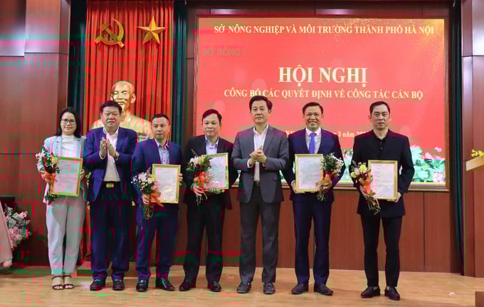 so-nnmt-hn-212021_546.jpg Sở Nông nghiệp và Môi trường Hà Nội công bố các quyết định về cơ cấu tổ chức.