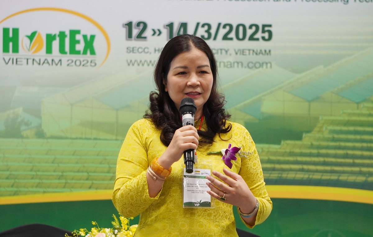 2-tran-thi-phuong-lan-pho-chu-tich-hiep-hoi-ban-le-viet-nam-132642_801.jpg Bà Trần Phương Lan – Phó Chủ tịch Hiệp hội các nhà bán lẻ Việt Nam chia sẻ tại buổi lễ. Ảnh: Nguyễn Thủy