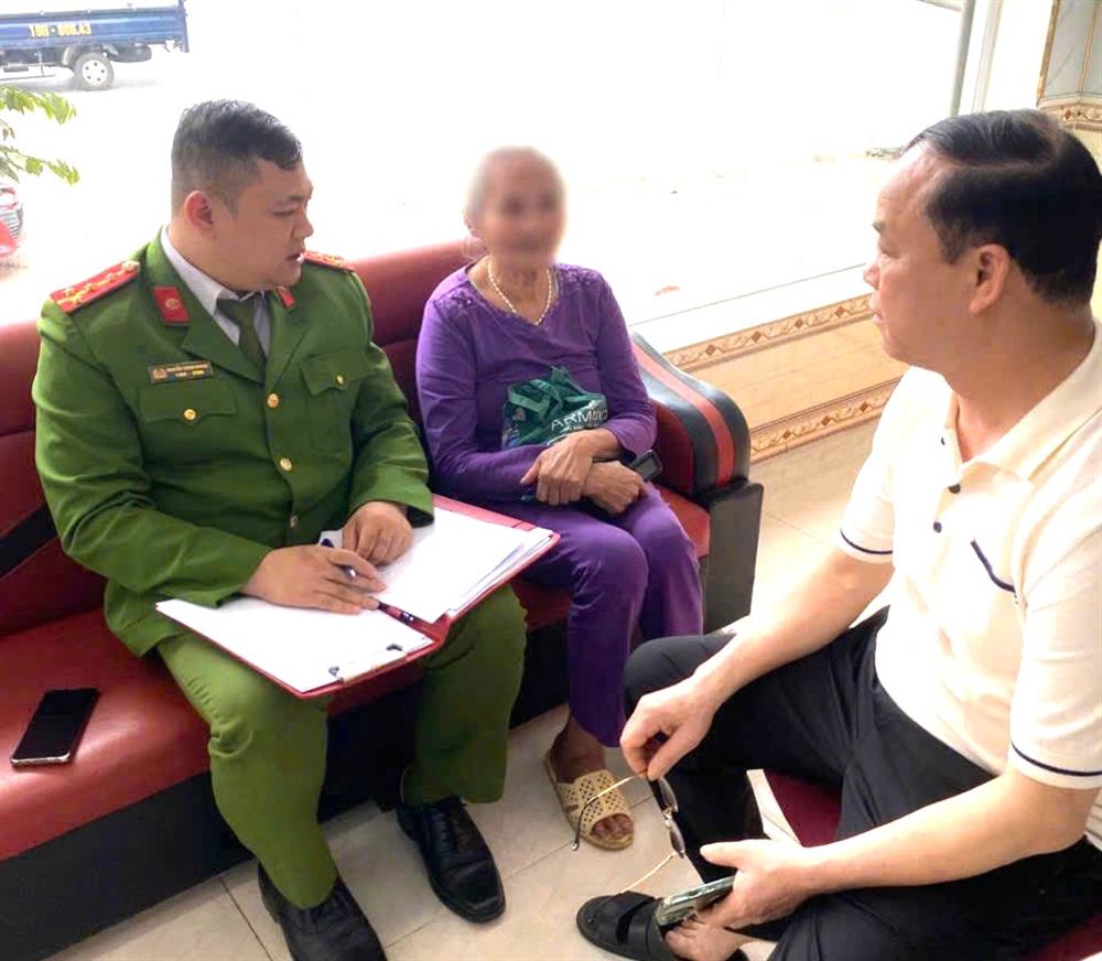 1--2025-03-14t092011198-140145_308.jpg Công an phường Minh Nông làm việc với bà N.T.A. Ảnh: Công an cung cấp.