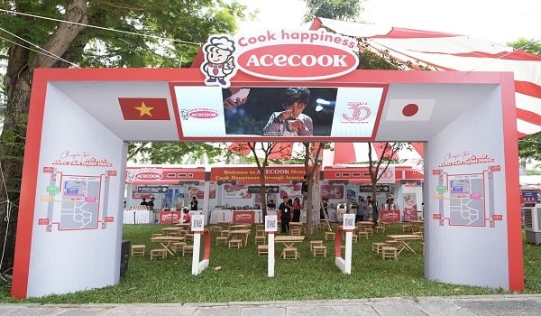 Gian hàng Acecook Việt Nam tại Lễ hội Việt - Nhật lần thứ 10. Ảnh: Acecook Việt Nam. Gian hàng Acecook Việt Nam tại Lễ hội Việt - Nhật lần thứ 10. Ảnh: Acecook Việt Nam.