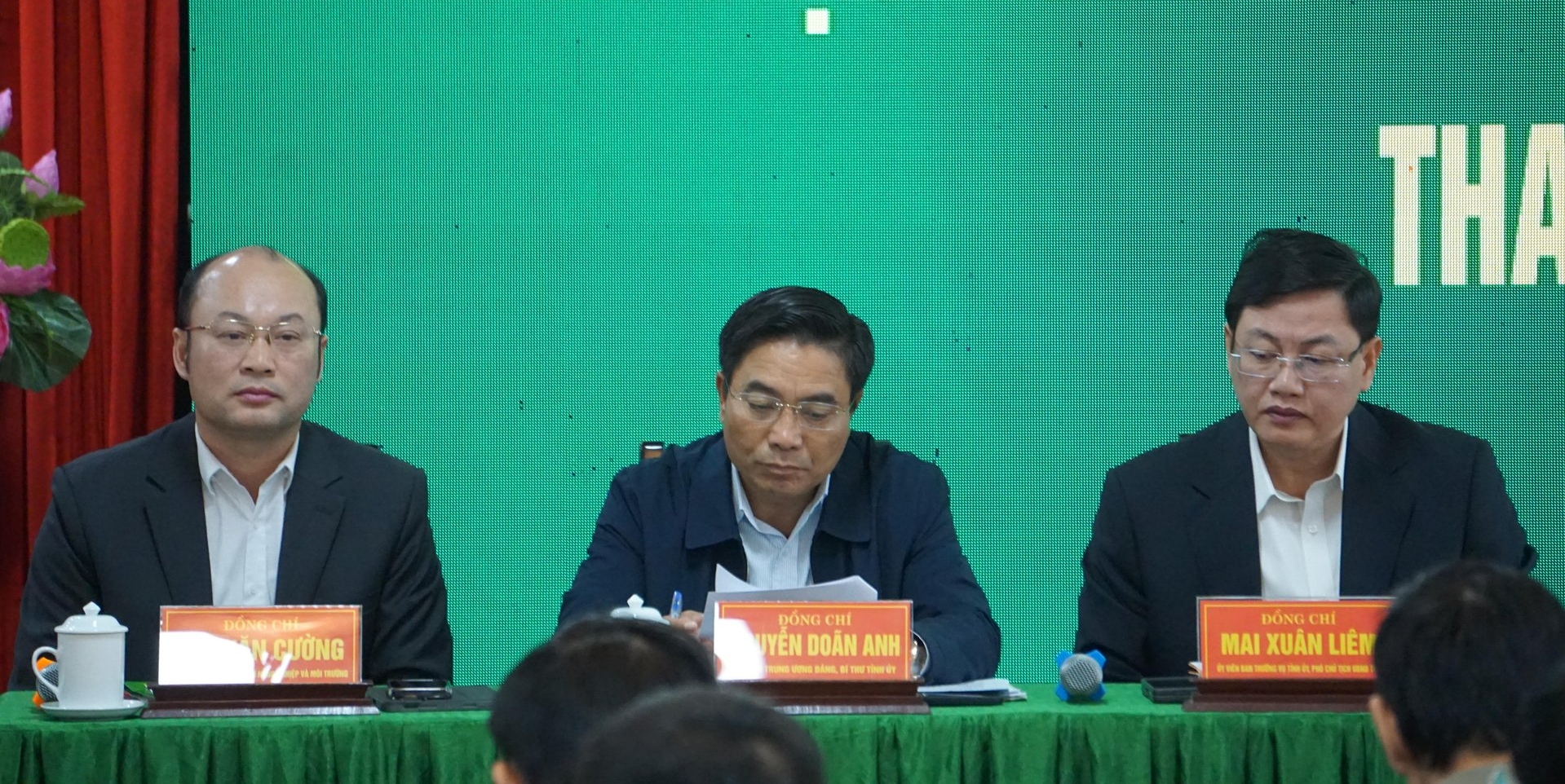 Lãnh đạo Tỉnh ủy, UBND tỉnh Thanh Hóa tại buổi làm việc với Sở Nông nghiệp và Môi trường. Ảnh: Quốc Toản. Lãnh đạo Tỉnh ủy, UBND tỉnh Thanh Hóa tại buổi làm việc với Sở Nông nghiệp và Môi trường. Ảnh: Quốc Toản.