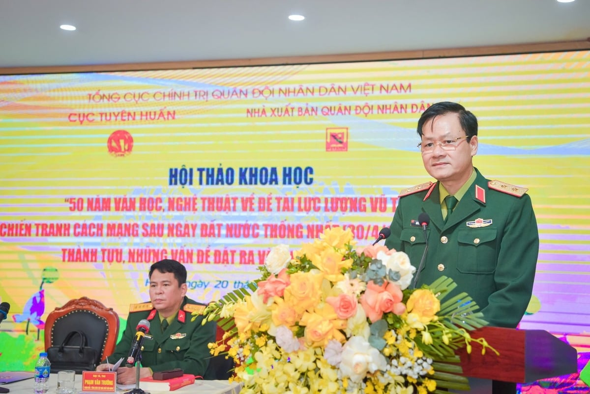 Trung tướng Nguyễn Văn Đức - Cục trưởng Cục Tuyên huấn Tổng cục Chính trị phát biểu tại Hội thảo. Ảnh: Trung Minh. Trung tướng Nguyễn Văn Đức - Cục trưởng Cục Tuyên huấn Tổng cục Chính trị phát biểu tại Hội thảo. Ảnh: Trung Minh.