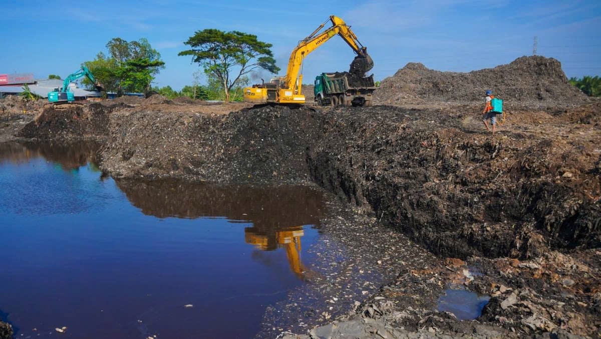 TP Cần Thơ hiện có 4 bãi rác lớn với tổng khối lượng rác tồn động gần 1 triệu tấn, trong khi năng lực xử lý của các nhà máy khoảng trên 621 tấn/ngày. Ảnh: KA. TP Cần Thơ hiện có 4 bãi rác lớn với tổng khối lượng rác tồn động gần 1 triệu tấn, trong khi năng lực xử lý của các nhà máy khoảng trên 621 tấn/ngày. Ảnh: KA.