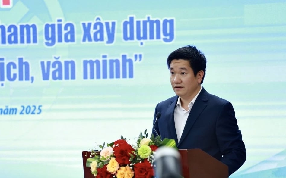 Ông Nguyễn Huy Cường, Phó Trưởng ban Tuyên giáo và Dân vận Thành ủy Hà Nội, phát biểu khai mạc hội nghị. Ảnh: Báo Tuổi trẻ Thủ đô. Ông Nguyễn Huy Cường, Phó Trưởng ban Tuyên giáo và Dân vận Thành ủy Hà Nội, phát biểu khai mạc hội nghị. Ảnh: Báo Tuổi trẻ Thủ đô.