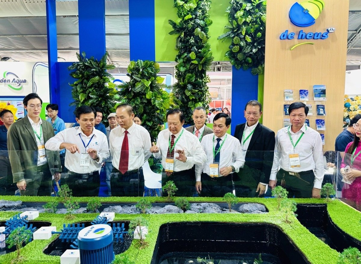 Hội chợ VietShrimp 2025 được tổ chức tại TP Cần Thơ thu hút 200 gian hàng, diễn ra từ 26-28/3/2025 với chủ đề 'Xanh hóa ngành tôm'. Ảnh: Lê Hoàng Vũ. Hội chợ VietShrimp 2025 được tổ chức tại TP Cần Thơ thu hút 200 gian hàng, diễn ra từ 26-28/3/2025 với chủ đề 'Xanh hóa ngành tôm'. Ảnh: Lê Hoàng Vũ.