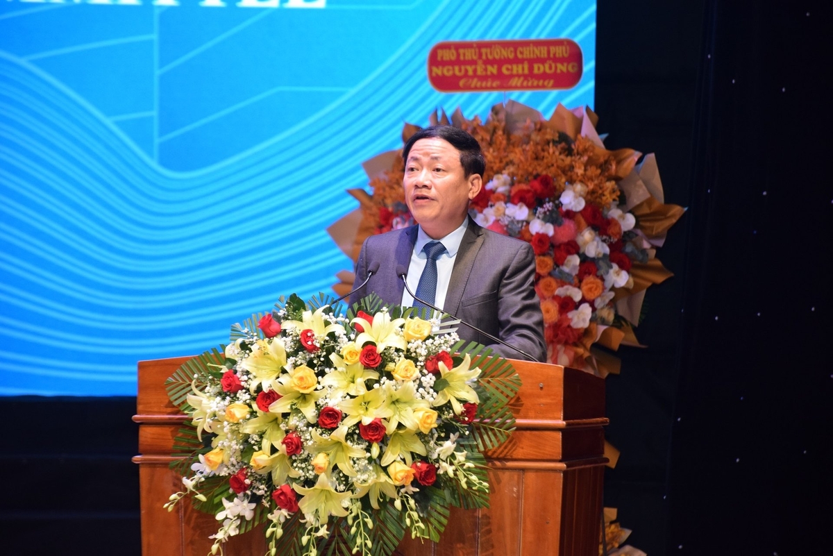 Ông Phạm Anh Tuấn, Chủ tịch UBND tỉnh Bình Định, phát hiểu tại hội nghị. Ảnh: V.Đ.T. Ông Phạm Anh Tuấn, Chủ tịch UBND tỉnh Bình Định, phát hiểu tại hội nghị. Ảnh: V.Đ.T.