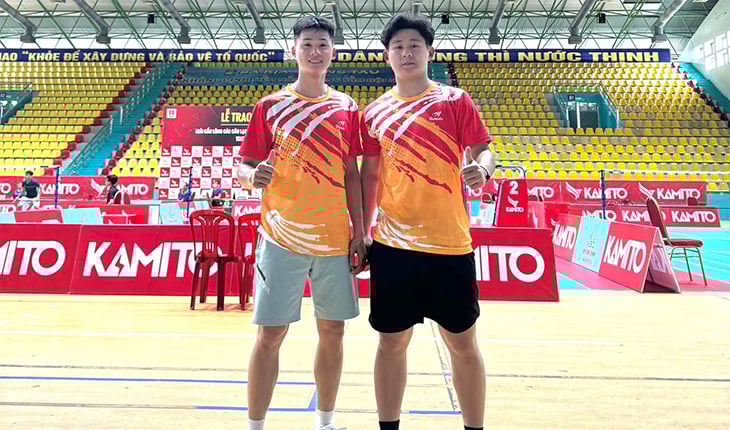 Trần Đình Mạnh (trái) và Nguyễn Đình Hoàng giải cầu lông Ciputra HaNoi- Vietnam International Challenge năm 2025. Ảnh: Cầu lông Việt Nam. Trần Đình Mạnh (trái) và Nguyễn Đình Hoàng giải cầu lông Ciputra HaNoi- Vietnam International Challenge năm 2025. Ảnh: Cầu lông Việt Nam.