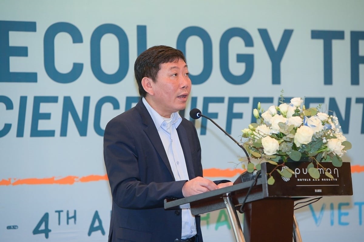 Mr. Nguyen Do Anh Tuan, Director of the International Cooperation Department, spoke at the opening session. Photo: Tung Dinh.