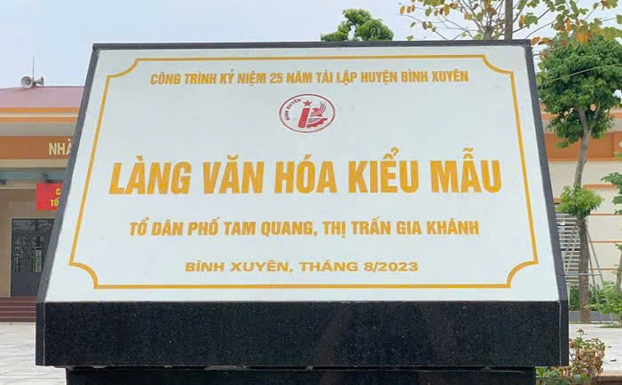 Vĩnh Phúc dừng xây dựng Làng văn hoá kiểu mẫu. Ảnh: LĐ. Vĩnh Phúc dừng xây dựng Làng văn hoá kiểu mẫu. Ảnh: LĐ.