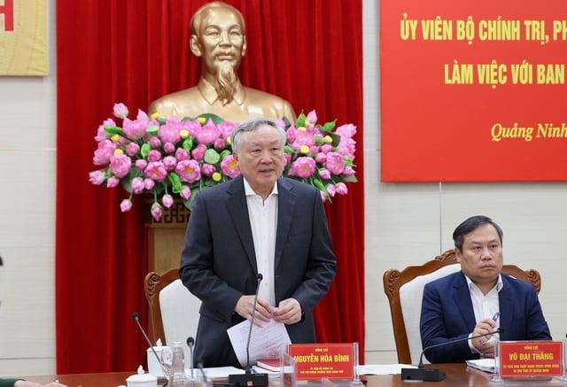 Phó Thủ tướng Thường trực Chính phủ Nguyễn Hòa Bình làm việc với lãnh đạo tỉnh Quảng Ninh. Ảnh: VGP/Nguyễn Hoàng. Phó Thủ tướng Thường trực Chính phủ Nguyễn Hòa Bình làm việc với lãnh đạo tỉnh Quảng Ninh. Ảnh: VGP/Nguyễn Hoàng.