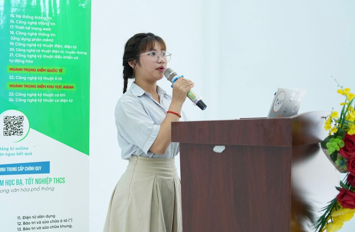 Nguyễn Mai Anh, học sinh lớp 10B7 THPT Dương Văn Dương chia sẻ. Ảnh: MSD. Nguyễn Mai Anh, học sinh lớp 10B7 THPT Dương Văn Dương chia sẻ. Ảnh: MSD.