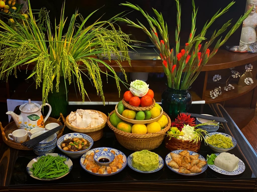 Bài văn khấn ngày rằm âm lịch hàng tháng không chỉ là để cầu nguyện mà còn là một cách kết nối với văn hóa và truyền thống. Ảnh: Internet. Bài văn khấn ngày rằm âm lịch hàng tháng không chỉ là để cầu nguyện mà còn là một cách kết nối với văn hóa và truyền thống. Ảnh: Internet.