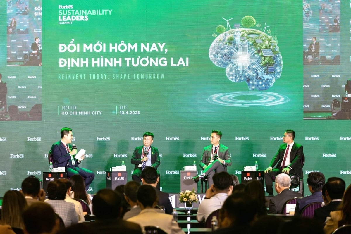 Speakers at the conference discussing policies to promote the green transition. Photo: Organizing Committee.