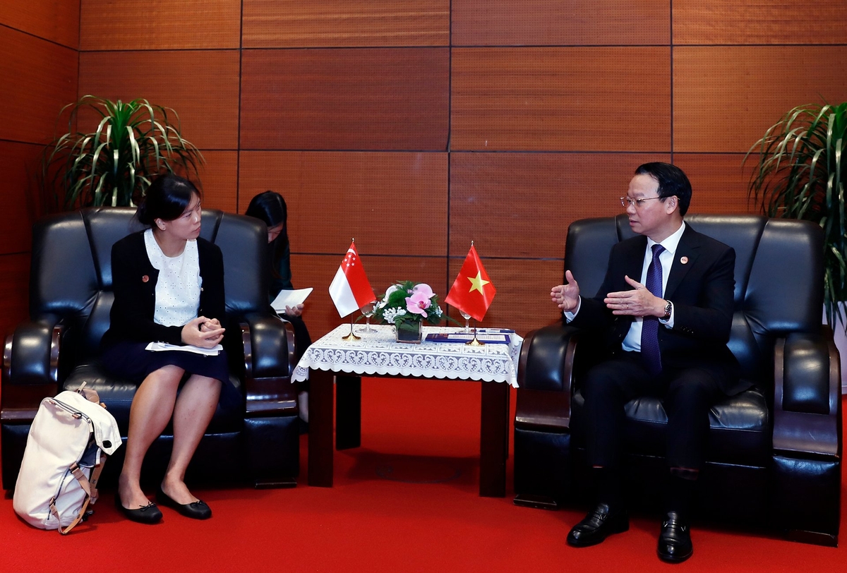 Vietnam and Singapore are ready to sign the Paris Agreement. Photo: Khuong Trung.