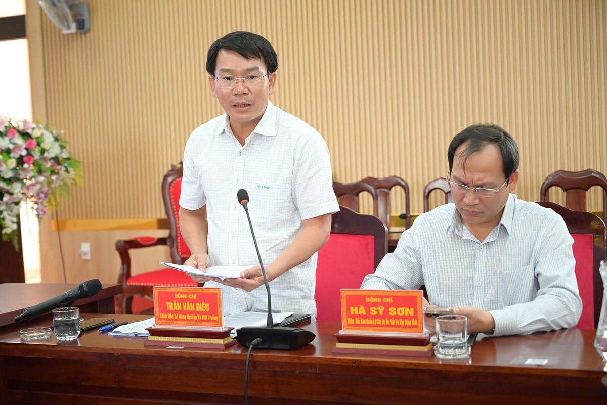 Ông Trần Văn Diêu, Giám đốc Sở Nông nghiệp và Môi trường tỉnh Đắk Nông yêu cầu các huyện nhanh chóng có phương án giải phóng mặt bằng trước khi bỏ cấp huyện. Ảnh: Phạm Hoài.