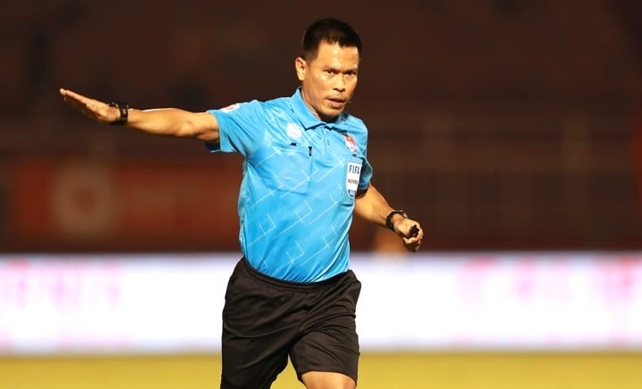 Trọng tài Mongkolchai Pechsri có kinh nghiệm làm việc tại V.League. Ảnh: VPF. Trọng tài Mongkolchai Pechsri có kinh nghiệm làm việc tại V.League. Ảnh: VPF.