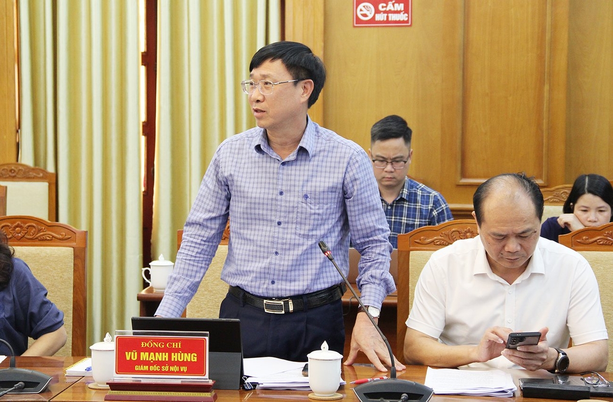 Ông Vũ Mạnh Hùng, Giám đốc Sở Nội vụ phát biểu tại hội nghị. Ảnh: Thảo My.