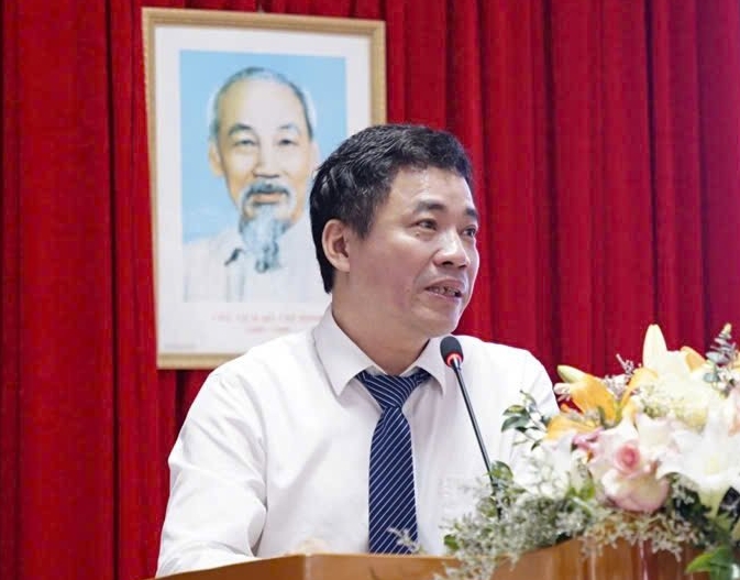 Ông Ngô Văn Bắc, Quyền Giám đốc Trung tâm Chẩn đoán Thú y Trung ương chia sẻ tại Hội thảo. Ảnh: Linh Linh.