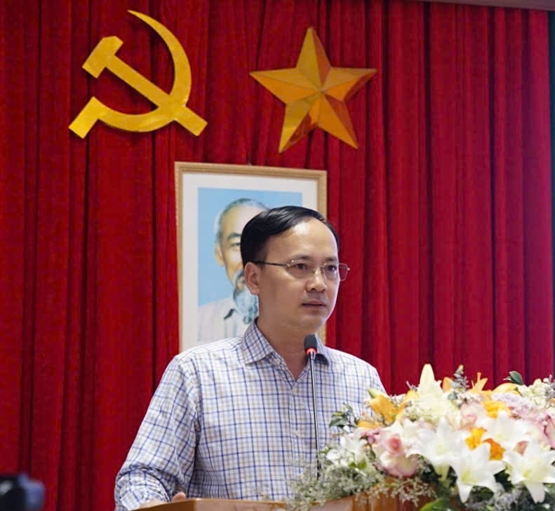 TS Phan Quang Minh nhấn mạnh về vai trò của công tác chẩn đoán, xét nghiệm thú y trong phát triển ngành chăn nuôi. Ảnh: Linh Linh.