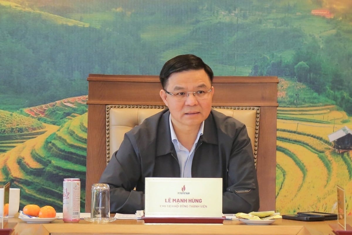 Chủ tịch HĐTV Petrovietnam Lê Mạnh Hùng: Nghiên cứu khoa học để tạo ra các sản phẩm mới, có giá trị cao, góp phần thúc đẩy sự phát triển của Tập đoàn là yêu cầu tất yếu. Ảnh: PetroTimes. Chủ tịch HĐTV Petrovietnam Lê Mạnh Hùng: Nghiên cứu khoa học để tạo ra các sản phẩm mới, có giá trị cao, góp phần thúc đẩy sự phát triển của Tập đoàn là yêu cầu tất yếu. Ảnh: PetroTimes.