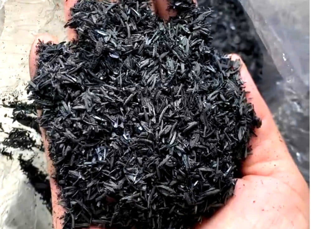 Thành phẩm than sinh học Biochar đốt từ vỏ trấu. Ảnh: Trung Chánh. Thành phẩm than sinh học Biochar đốt từ vỏ trấu. Ảnh: Trung Chánh.