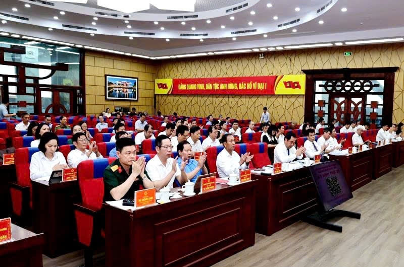 Đại biểu dự kỳ họp thứ 30 của HĐND tỉnh Hải Dương. Ảnh: BHD. Đại biểu dự kỳ họp thứ 30 của HĐND tỉnh Hải Dương. Ảnh: BHD.