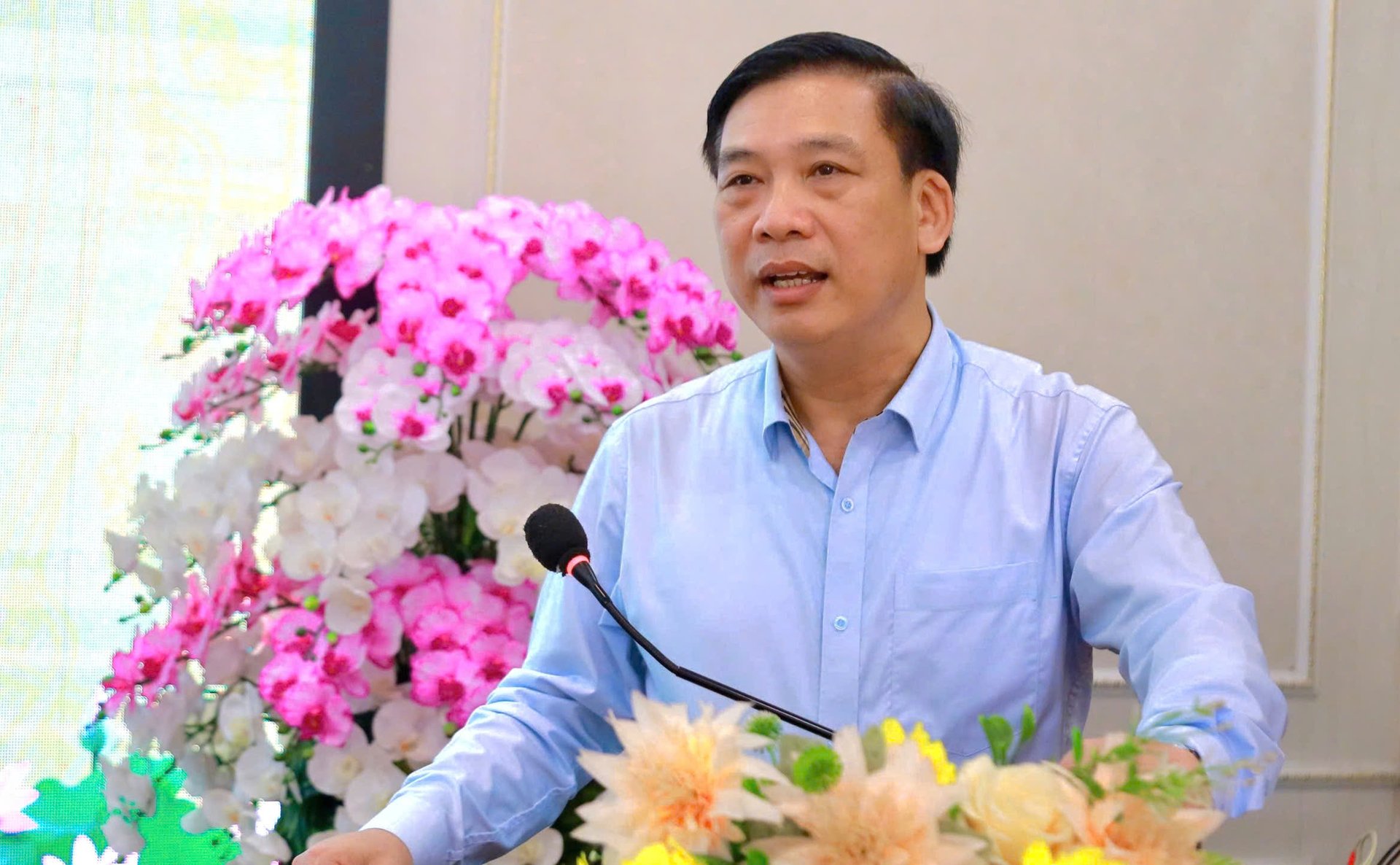 Ông Tạ Quang Sáng nhấn mạnh vai trò của công tác khuyến nông trong tái cơ cấu ngành nông nghiệp'. Ảnh: Ngọc Linh. Ông Tạ Quang Sáng nhấn mạnh vai trò của công tác khuyến nông trong tái cơ cấu ngành nông nghiệp'. Ảnh: Ngọc Linh.