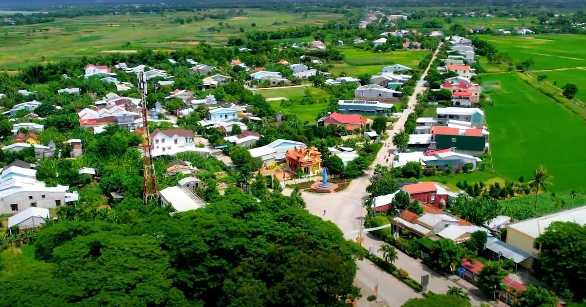 Bước ra từ khói lửa chiến tranh, xã Điện Quang nay đã khoác lên mình một chiếc áo mới khang trang, giàu đẹp. Ảnh: L.K. Bước ra từ khói lửa chiến tranh, xã Điện Quang nay đã khoác lên mình một chiếc áo mới khang trang, giàu đẹp. Ảnh: L.K.
