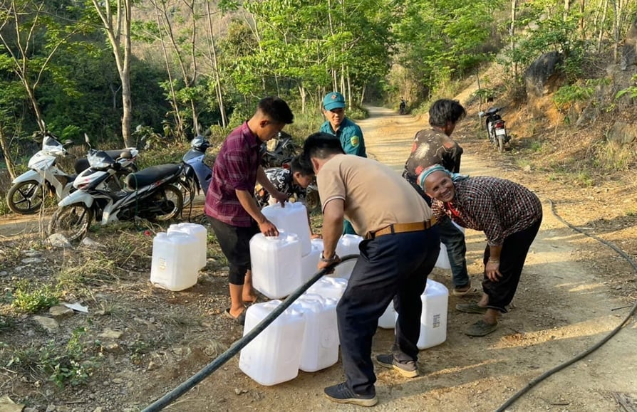 Huyện Bảo Lạc đang phải đối mặt với nguy cơ hạn hán, thiếu nước nghiêm trọng. Ảnh: Bảo Hà. Huyện Bảo Lạc đang phải đối mặt với nguy cơ hạn hán, thiếu nước nghiêm trọng. Ảnh: Bảo Hà.