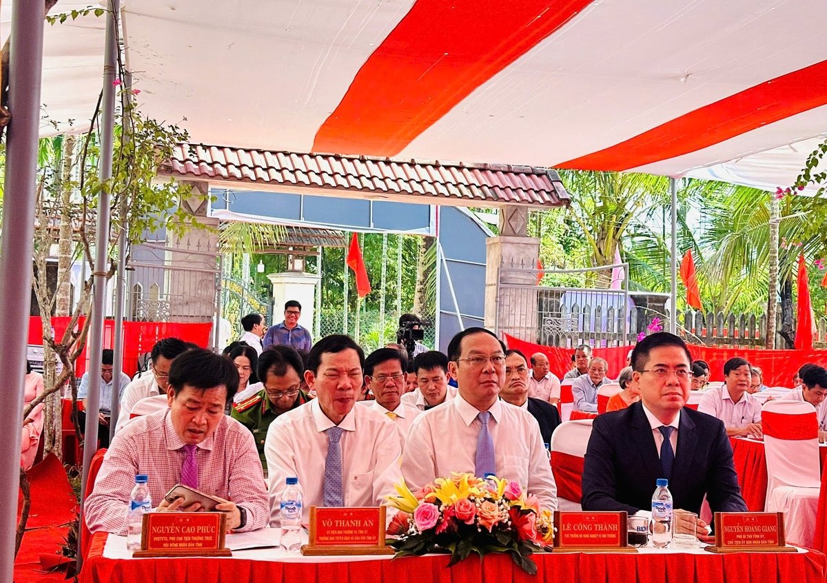 Các đại biểu dự lễ. Ảnh: Văn Hà. Các đại biểu dự lễ. Ảnh: Văn Hà.