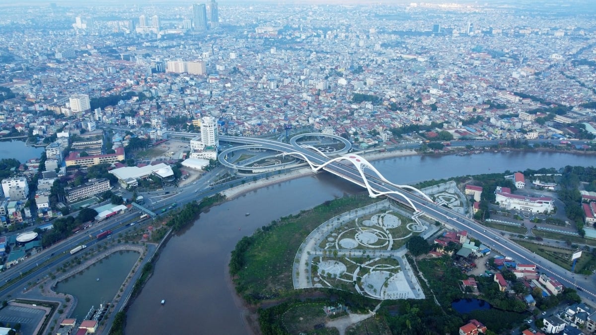 Một góc trung tâm TP Hải Phòng nhìn từ trên cao, minh chứng cho sự phát triển vượt bậc trong những năm gần đây. Ảnh: Đinh Mười. Một góc trung tâm TP Hải Phòng nhìn từ trên cao, minh chứng cho sự phát triển vượt bậc trong những năm gần đây. Ảnh: Đinh Mười.