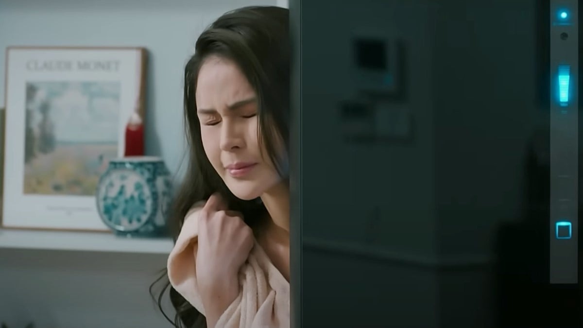 Tuệ Minh bối rối khi để chuyện ái ngại này xảy ra. Ảnh CMH Tuệ Minh bối rối khi để chuyện ái ngại này xảy ra. Ảnh CMH