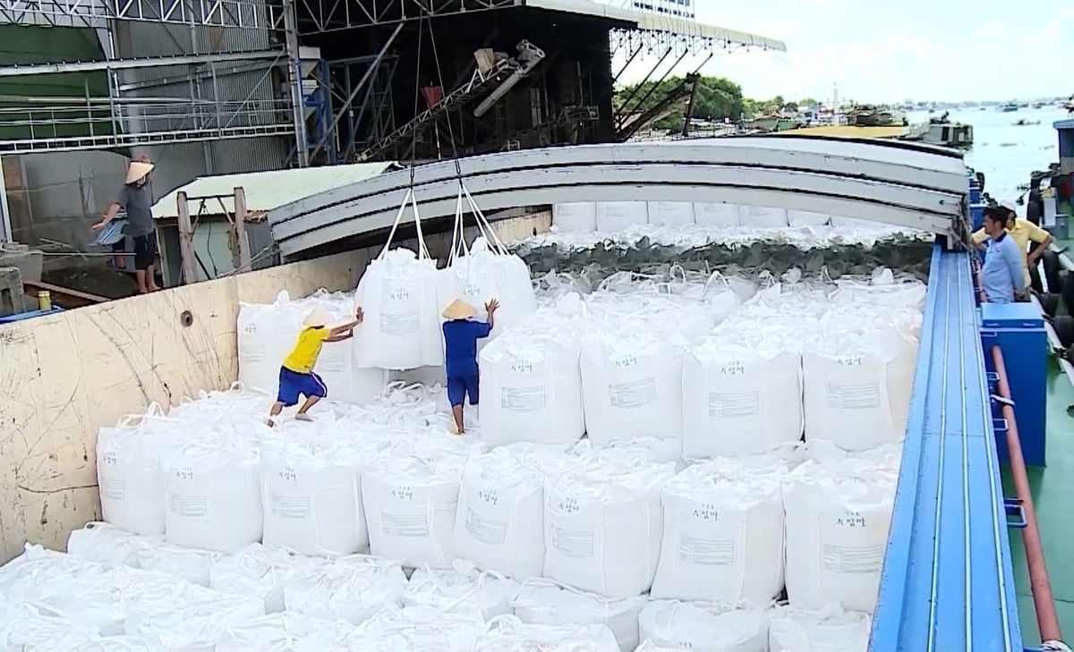 Giá gạo xuất khẩu phục hồi trở lại trong những ngày đầu tháng 5. Ảnh: Hà Duyên. Giá gạo xuất khẩu phục hồi trở lại trong những ngày đầu tháng 5. Ảnh: Hà Duyên.