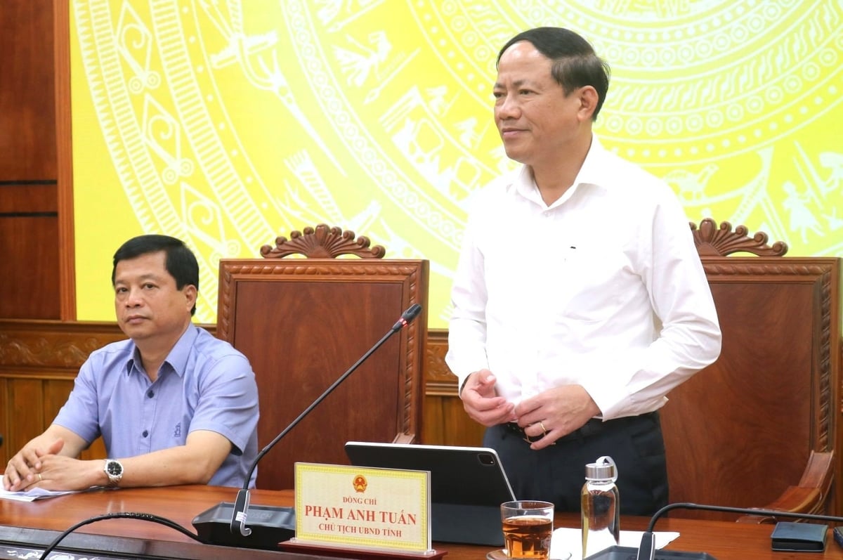 Ông Phạm Anh Tuấn, Chủ tịch UBND tỉnh Bình Định, chỉ đạo ngành chức năng và các địa phương phải quyết liệt trong công tác chống khai thác IUU. Ảnh: K.L. Ông Phạm Anh Tuấn, Chủ tịch UBND tỉnh Bình Định, chỉ đạo ngành chức năng và các địa phương phải quyết liệt trong công tác chống khai thác IUU. Ảnh: K.L.