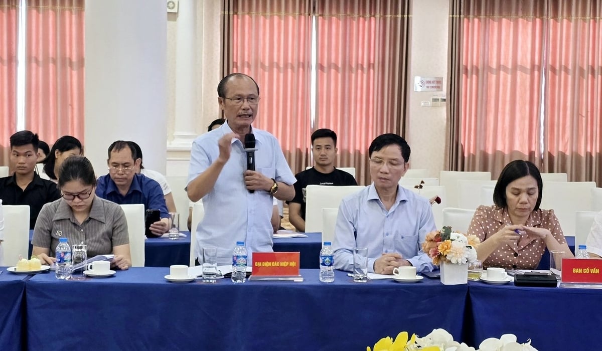 Đại diện Hiệp hội trang trại và Doanh nghiệp nông nghiệp Việt Nam chia sẻ một số kinh nghiệm chăn nuôi ATDB để hướng tới xuất khẩu. Ảnh: Hoàng Nghĩa. Đại diện Hiệp hội trang trại và Doanh nghiệp nông nghiệp Việt Nam chia sẻ một số kinh nghiệm chăn nuôi ATDB để hướng tới xuất khẩu. Ảnh: Hoàng Nghĩa.