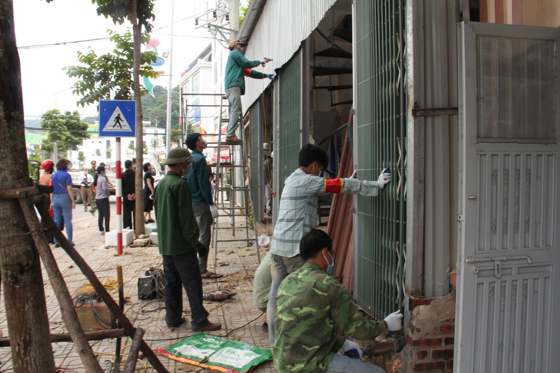 Sơn La yêu cầu các địa phương tăng cường kiểm tra, giám sát, xử lý vi phạm đất đai trong giai đoạn kiện toàn mô hình chính quyền địa phương. Ảnh: Nguyễn Nga. Sơn La yêu cầu các địa phương tăng cường kiểm tra, giám sát, xử lý vi phạm đất đai trong giai đoạn kiện toàn mô hình chính quyền địa phương. Ảnh: Nguyễn Nga.