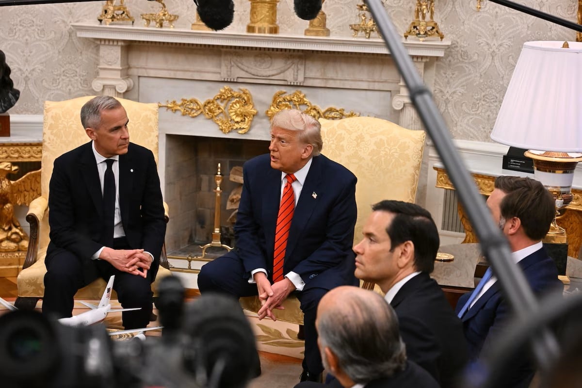 Tổng thống Mỹ Donald Trump và Thủ tướng Canada Mark Carney tại cuộc họp ở Nhà Trắng tối 6/5. Ảnh: The Washington Post. Tổng thống Mỹ Donald Trump và Thủ tướng Canada Mark Carney tại cuộc họp ở Nhà Trắng tối 6/5. Ảnh: The Washington Post.