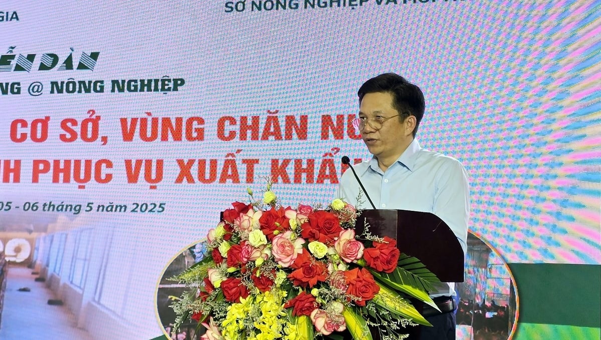 Ông Lê Minh Lịnh, Phó Giám đốc Trung tâm Khuyến nông Quốc gia phát biểu tại diễn đàn. Ảnh: Hoàng Nghĩa. Ông Lê Minh Lịnh, Phó Giám đốc Trung tâm Khuyến nông Quốc gia phát biểu tại diễn đàn. Ảnh: Hoàng Nghĩa.