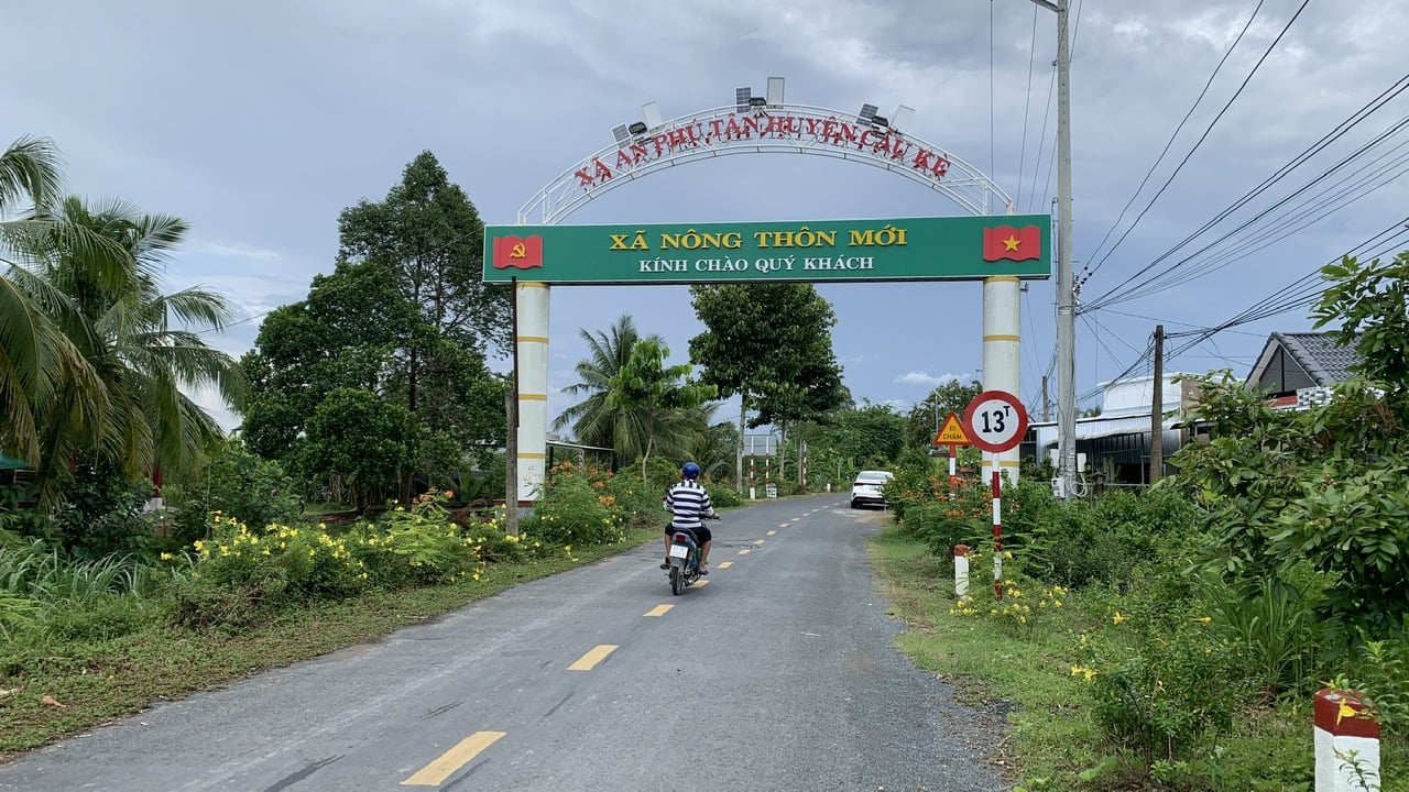 Trà Vinh là tỉnh đầu tiên tại ĐBSCL hoàn thành xây dựng NTM. Ảnh: Hồ Thảo. Trà Vinh là tỉnh đầu tiên tại ĐBSCL hoàn thành xây dựng NTM. Ảnh: Hồ Thảo.