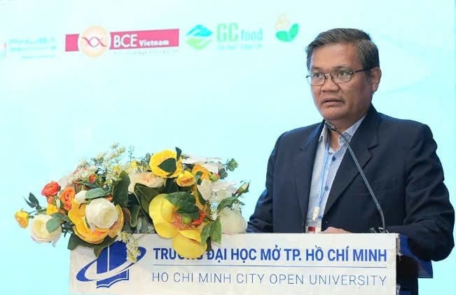 PGS.TS Nguyễn Minh Hà – Hiệu trưởng Trường Đại học Mở TP.HCM phát biểu tại hội thảo. Ảnh: Hà Duyên PGS.TS Nguyễn Minh Hà – Hiệu trưởng Trường Đại học Mở TP.HCM phát biểu tại hội thảo. Ảnh: Hà Duyên