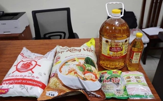 Thực phẩm giả được lực lượng chức năng phát hiện. Ảnh: Công an tỉnh Phú Thọ. Thực phẩm giả được lực lượng chức năng phát hiện. Ảnh: Công an tỉnh Phú Thọ.