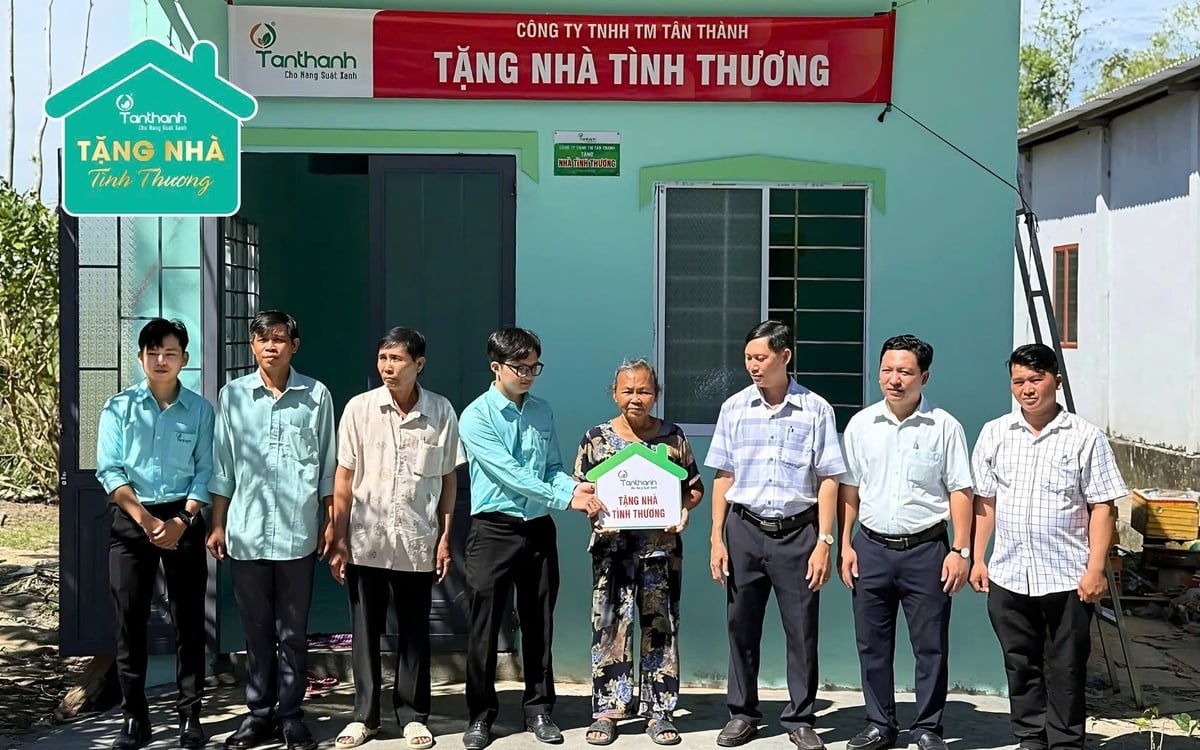 Tân Thành – 'Giúp hiện thực ước mơ về những mái nhà trọn vẹn!'. Ảnh: Tân Thành. Tân Thành – 'Giúp hiện thực ước mơ về những mái nhà trọn vẹn!'. Ảnh: Tân Thành.