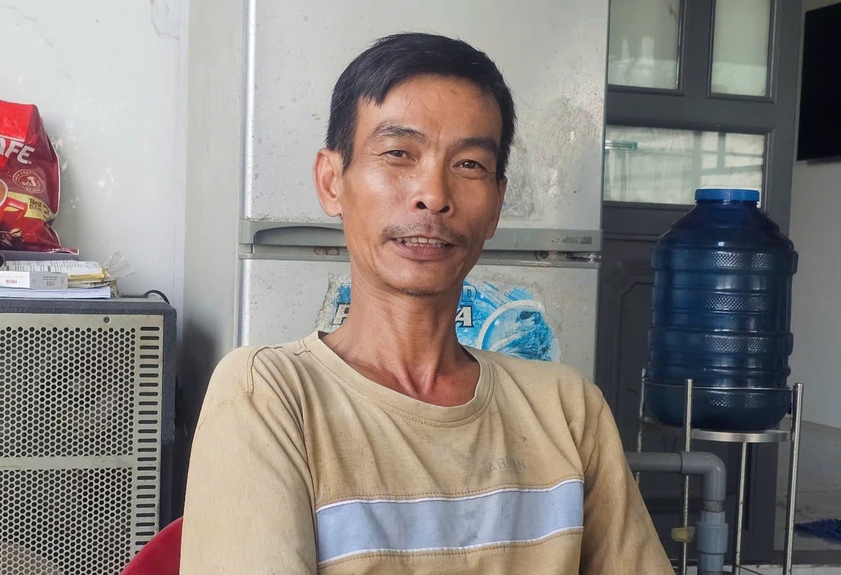 Anh Nguyễn Hoàng Tuấn Minh cho biết, nhờ chăn nuôi an toàn sinh học hiệu quả nên anh kiếm hàng trăm triệu đồng mỗi năm. Ảnh: KS. Anh Nguyễn Hoàng Tuấn Minh cho biết, nhờ chăn nuôi an toàn sinh học hiệu quả nên anh kiếm hàng trăm triệu đồng mỗi năm. Ảnh: KS.