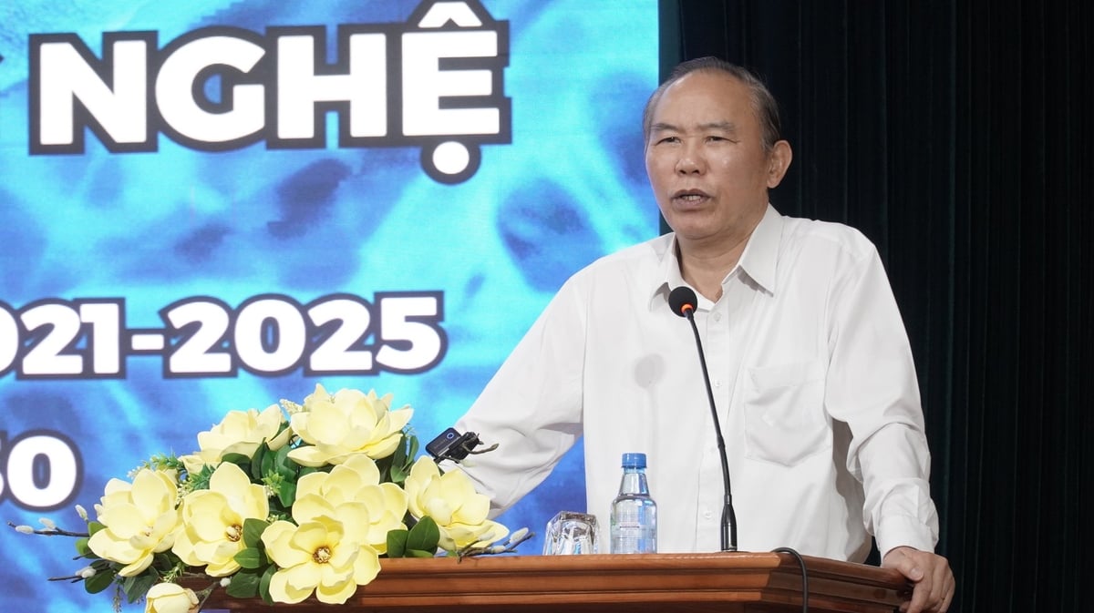Thứ trưởng Phùng Đức Tiến phát biểu tại hội thảo. Ảnh: Trần Phi. Thứ trưởng Phùng Đức Tiến phát biểu tại hội thảo. Ảnh: Trần Phi.