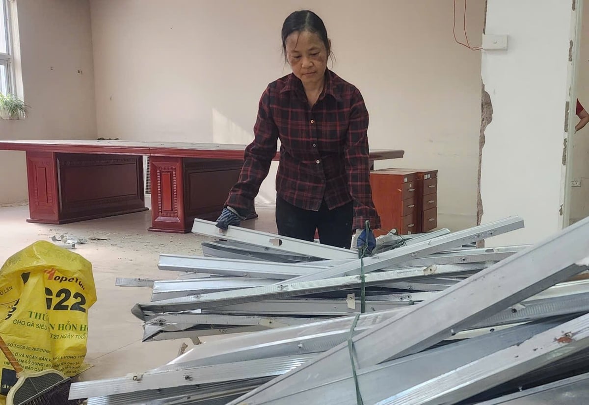 Lực lượng phi chính thức là một 'mắt xích' quan trọng trong phân loại rác tại nguồn. Ảnh: Hoàng Hiền. Lực lượng phi chính thức là một 'mắt xích' quan trọng trong phân loại rác tại nguồn. Ảnh: Hoàng Hiền.
