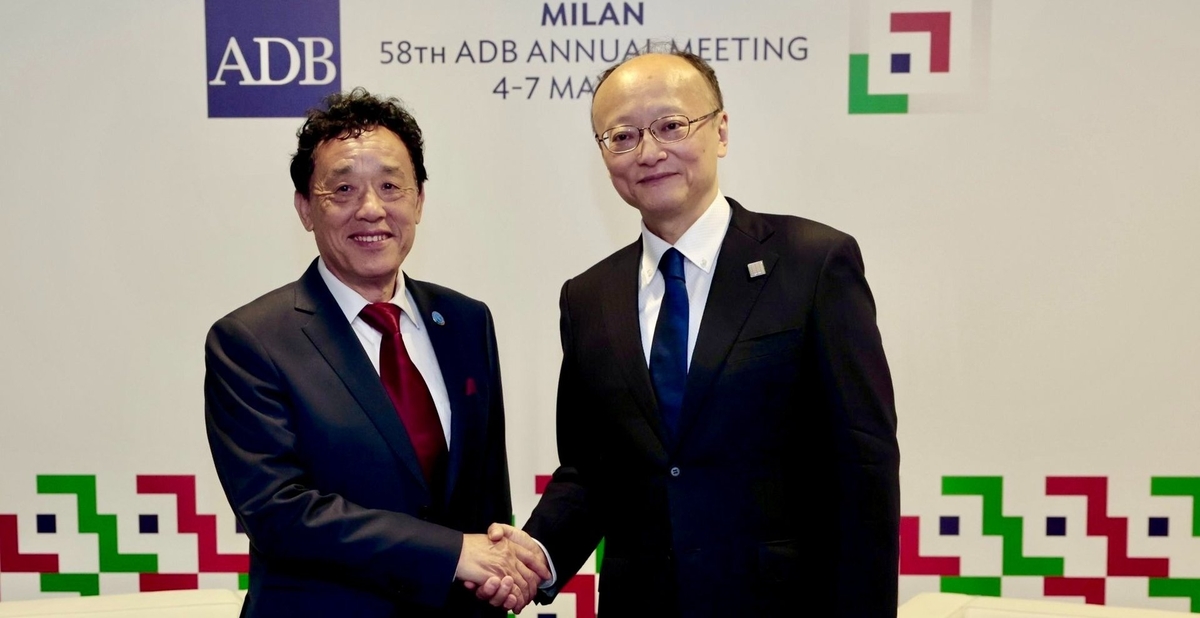 FAO Director-General Qu Dongyu addresses the 58th Annual Meeting of the Asian Development Bank in Milan.